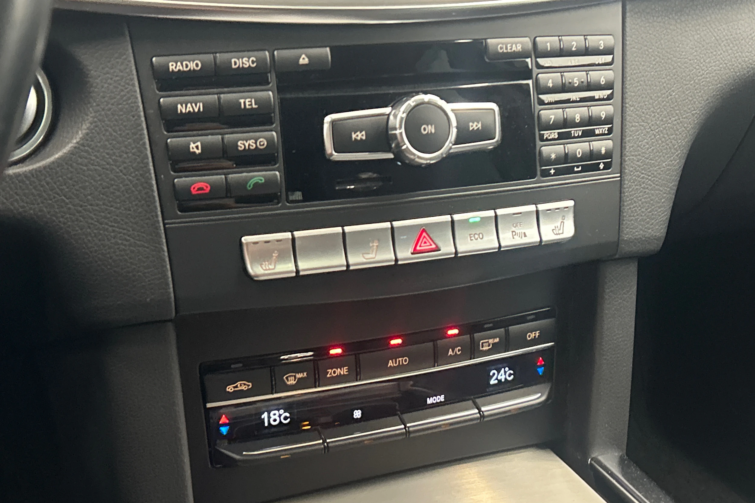 Valkoinen Mercedes-Benz E 2013 kuva 18.