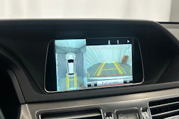 Valkoinen Mercedes-Benz E 2013 kuva 23.