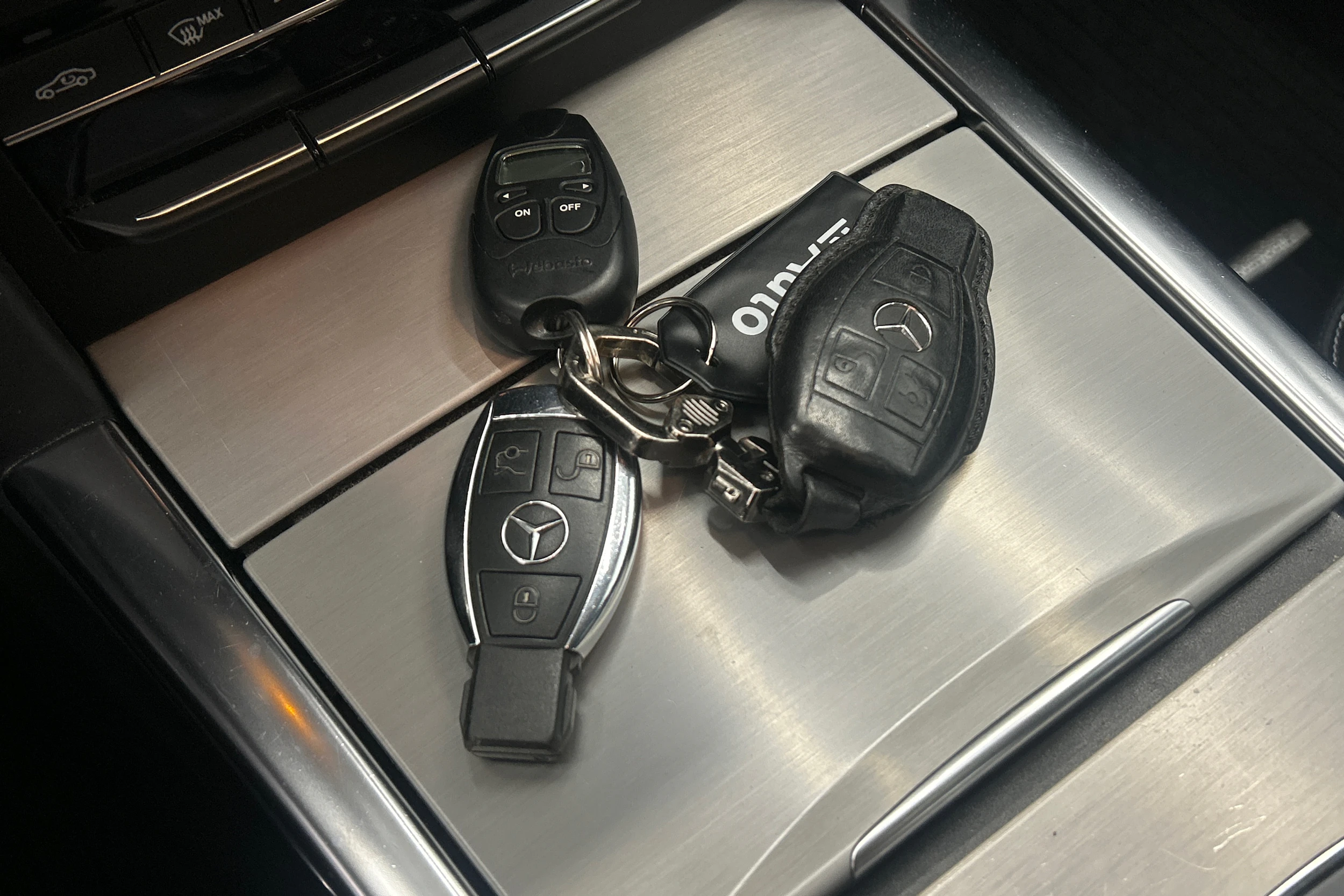 Valkoinen Mercedes-Benz E 2013 kuva 30.