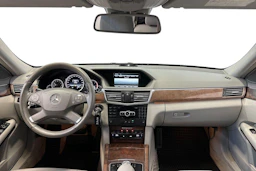 harmaa Mercedes-Benz E 2013 kuva 9.