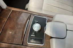 harmaa Mercedes-Benz E 2013 kuva 23.