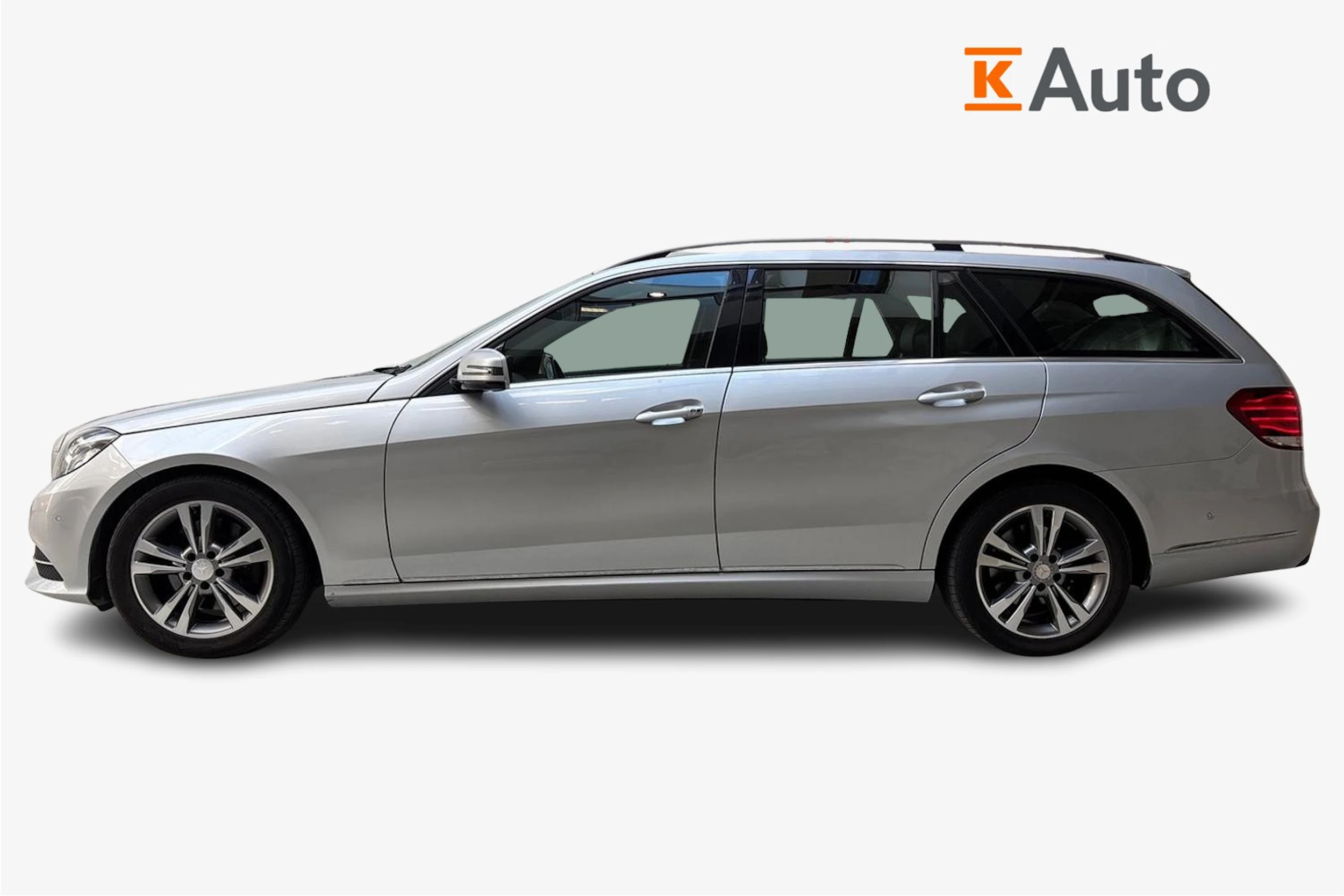 harmaa Mercedes-Benz E 2013 kuva 5.