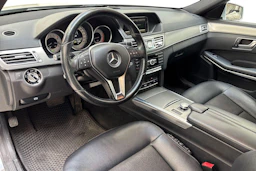 harmaa Mercedes-Benz E 2013 kuva 6.