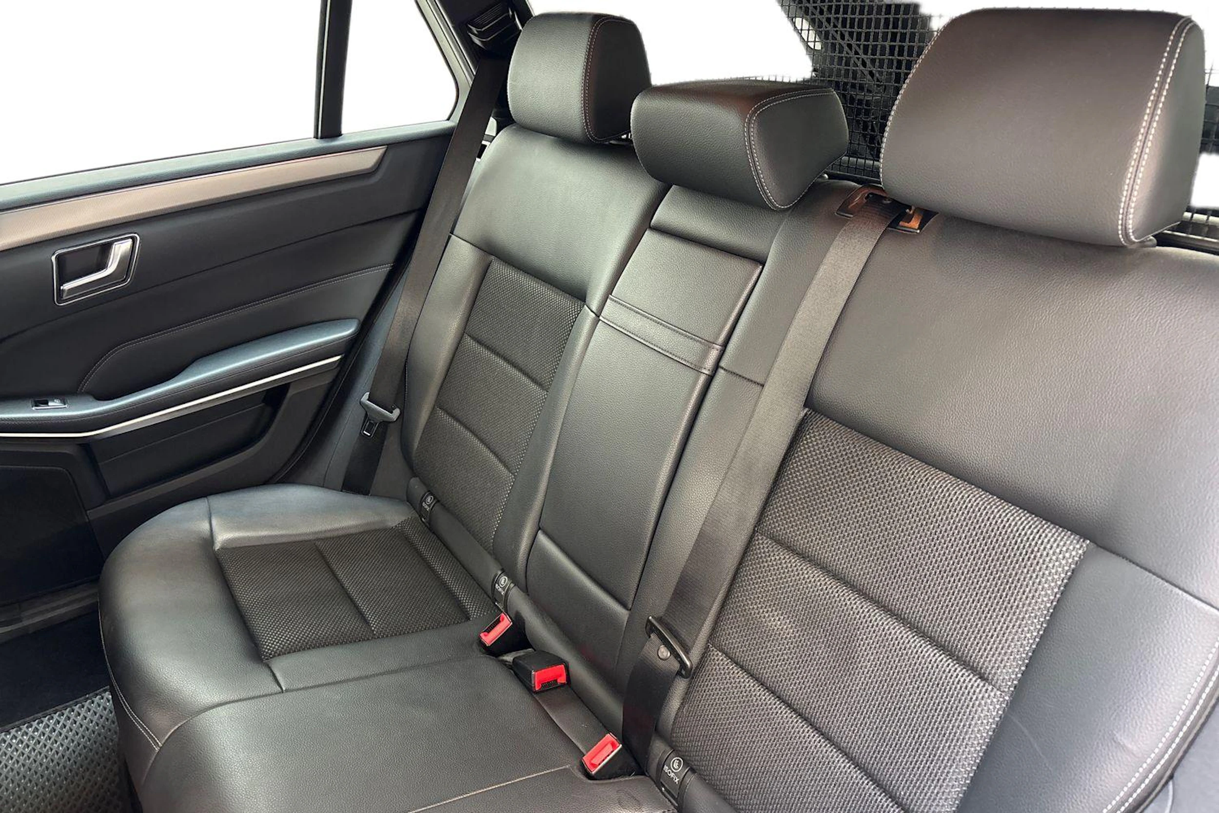 harmaa Mercedes-Benz E 2013 kuva 8.