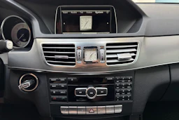 harmaa Mercedes-Benz E 2013 kuva 24.