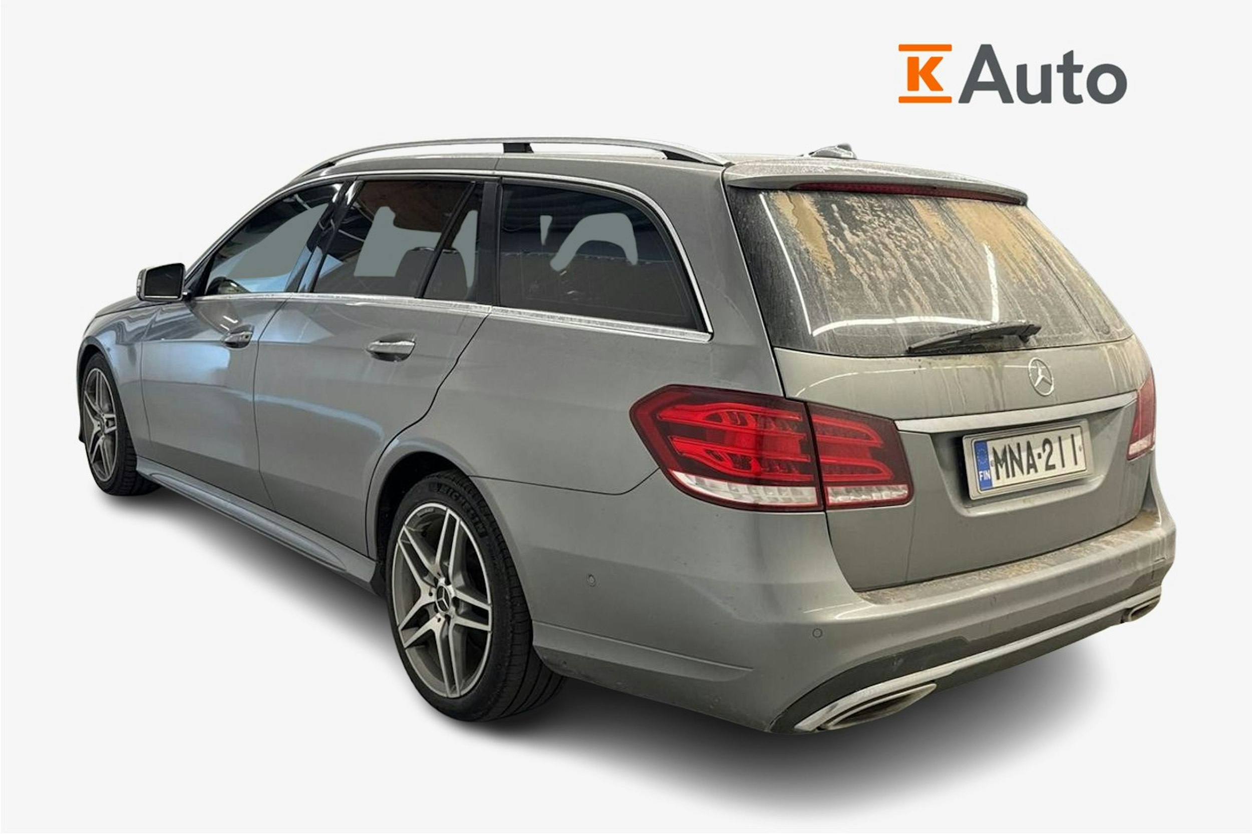 harmaa Mercedes-Benz E 2013 kuva 2.