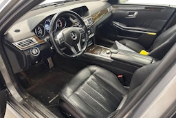 harmaa Mercedes-Benz E 2013 kuva 3.