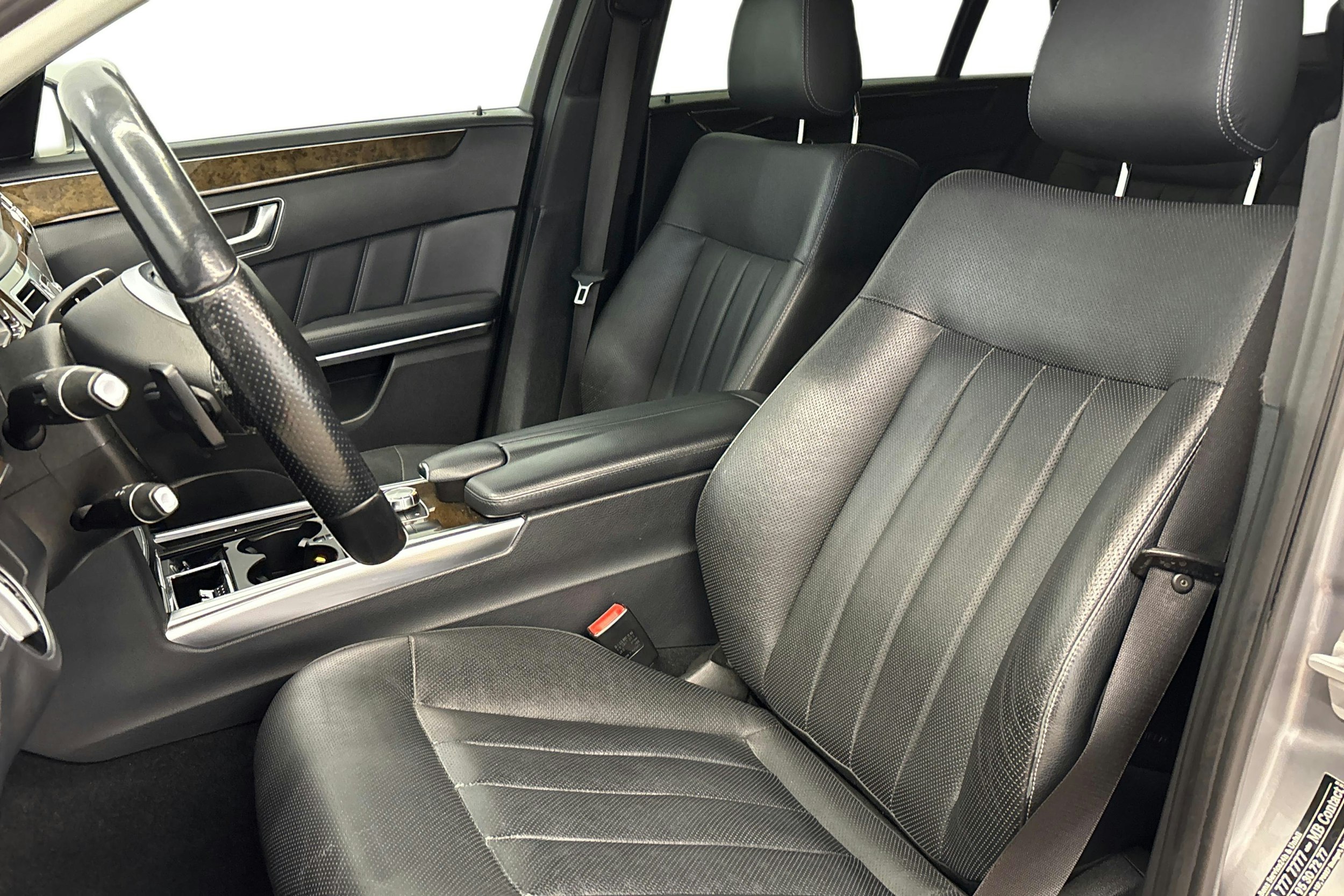 harmaa Mercedes-Benz E 2013 kuva 10.