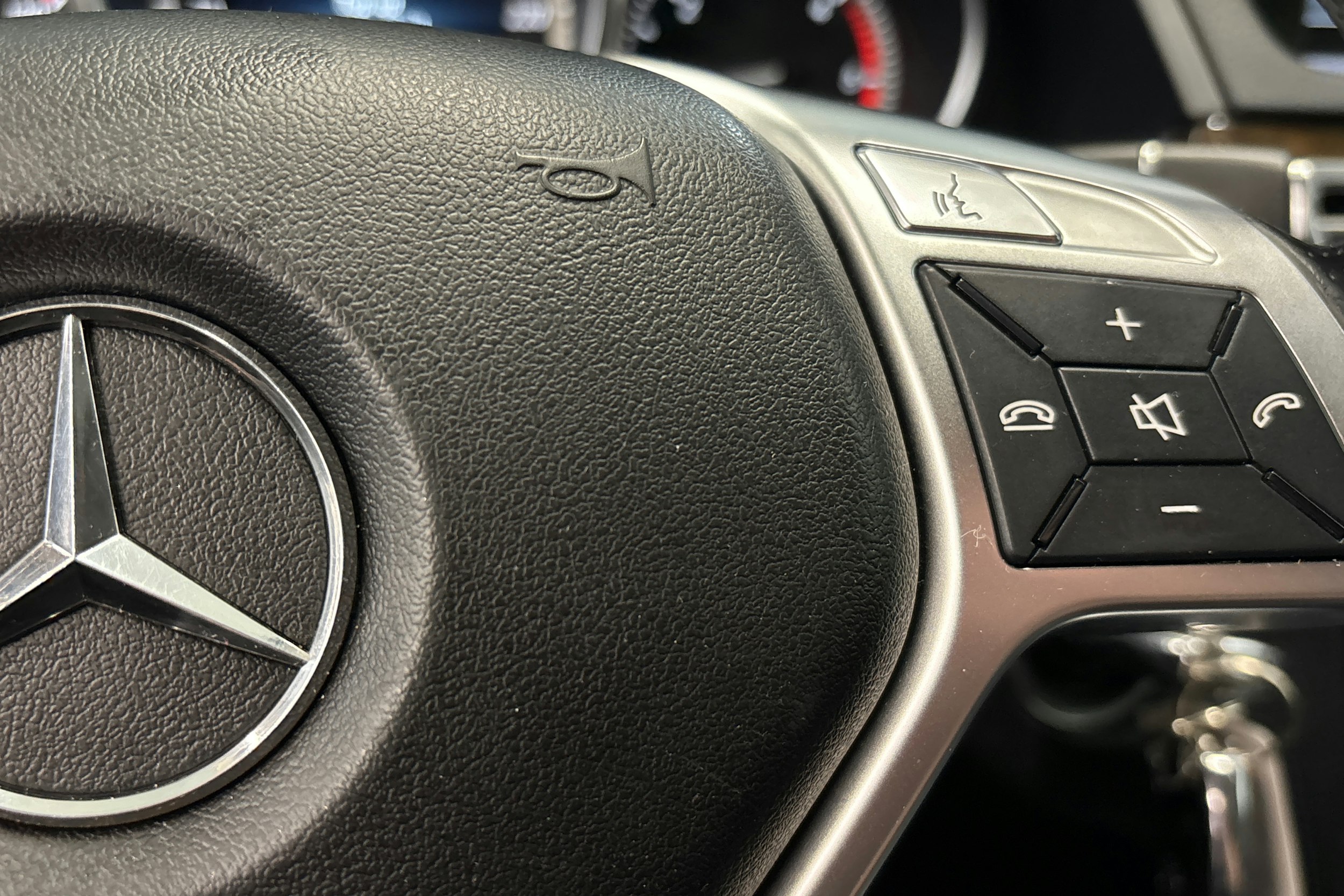harmaa Mercedes-Benz E 2013 kuva 18.