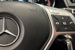 harmaa Mercedes-Benz E 2013 kuva 18.