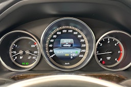 harmaa Mercedes-Benz E 2013 kuva 20.