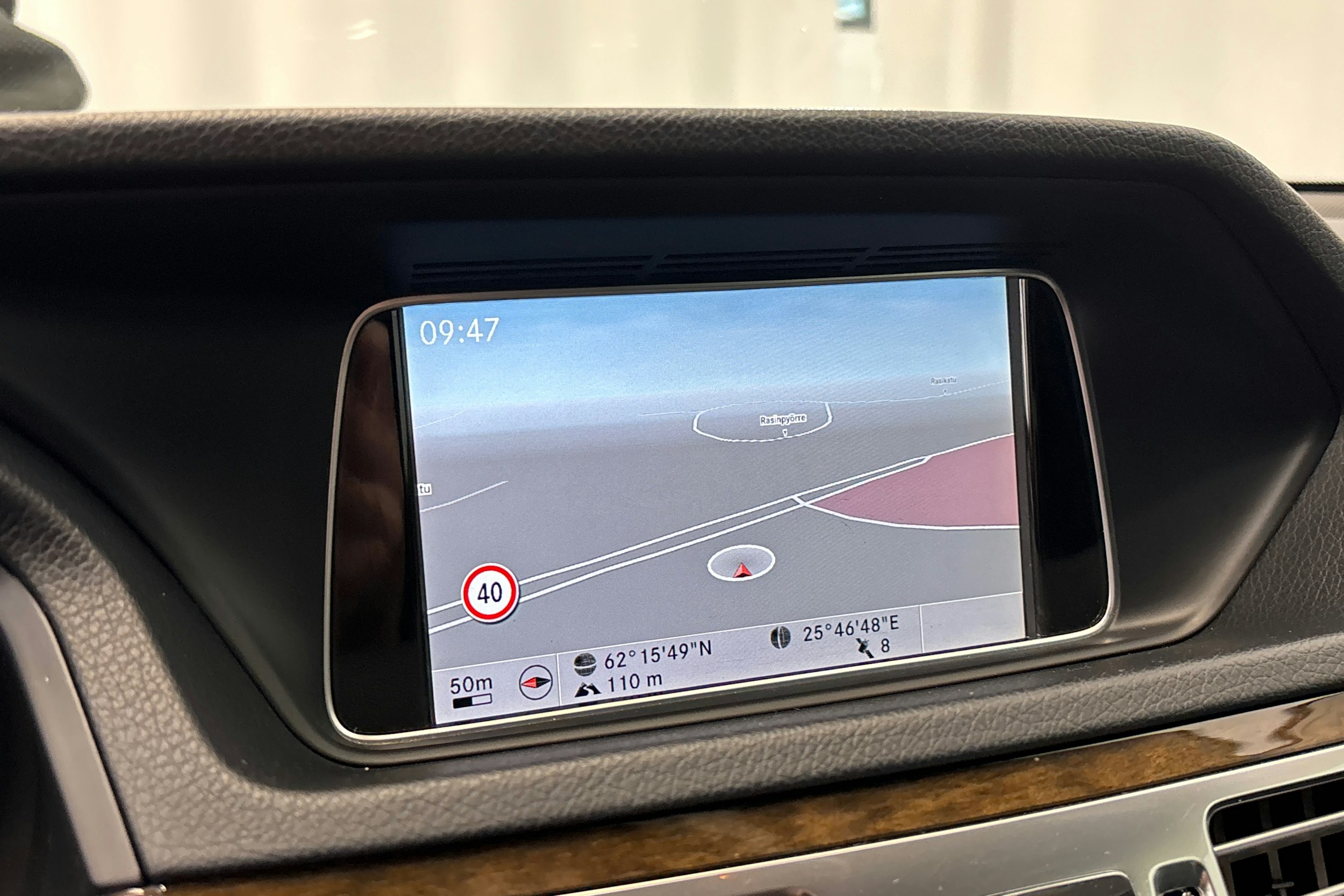 harmaa Mercedes-Benz E 2013 kuva 21.