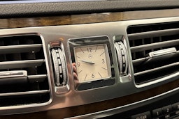 harmaa Mercedes-Benz E 2013 kuva 24.