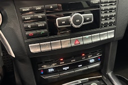 harmaa Mercedes-Benz E 2013 kuva 25.