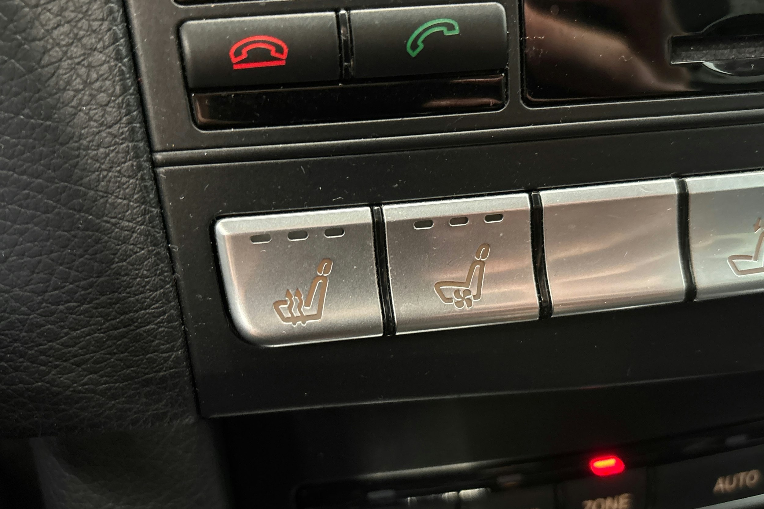 harmaa Mercedes-Benz E 2013 kuva 26.