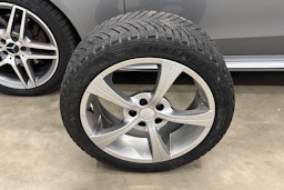 harmaa Mercedes-Benz E 2013 kuva 39.