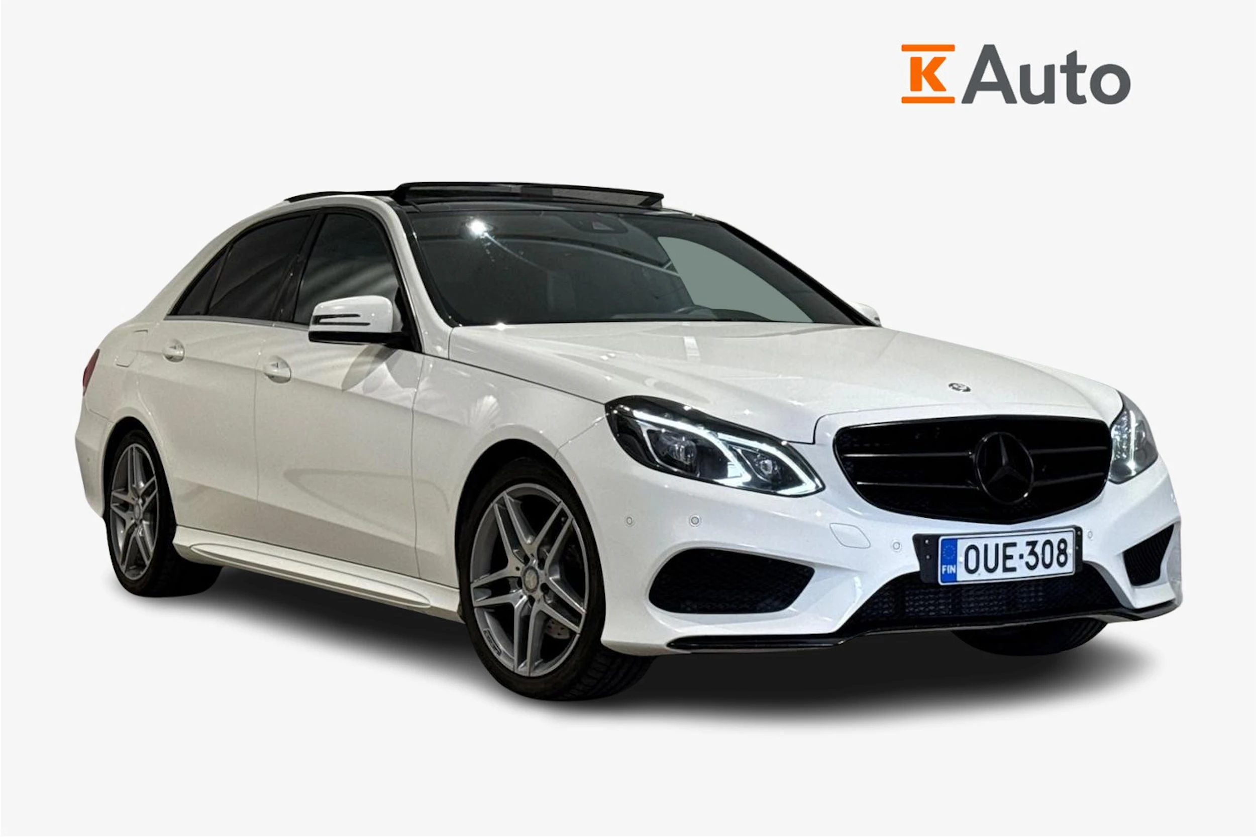 valkoinen Mercedes-Benz E 2013 kuva 1.