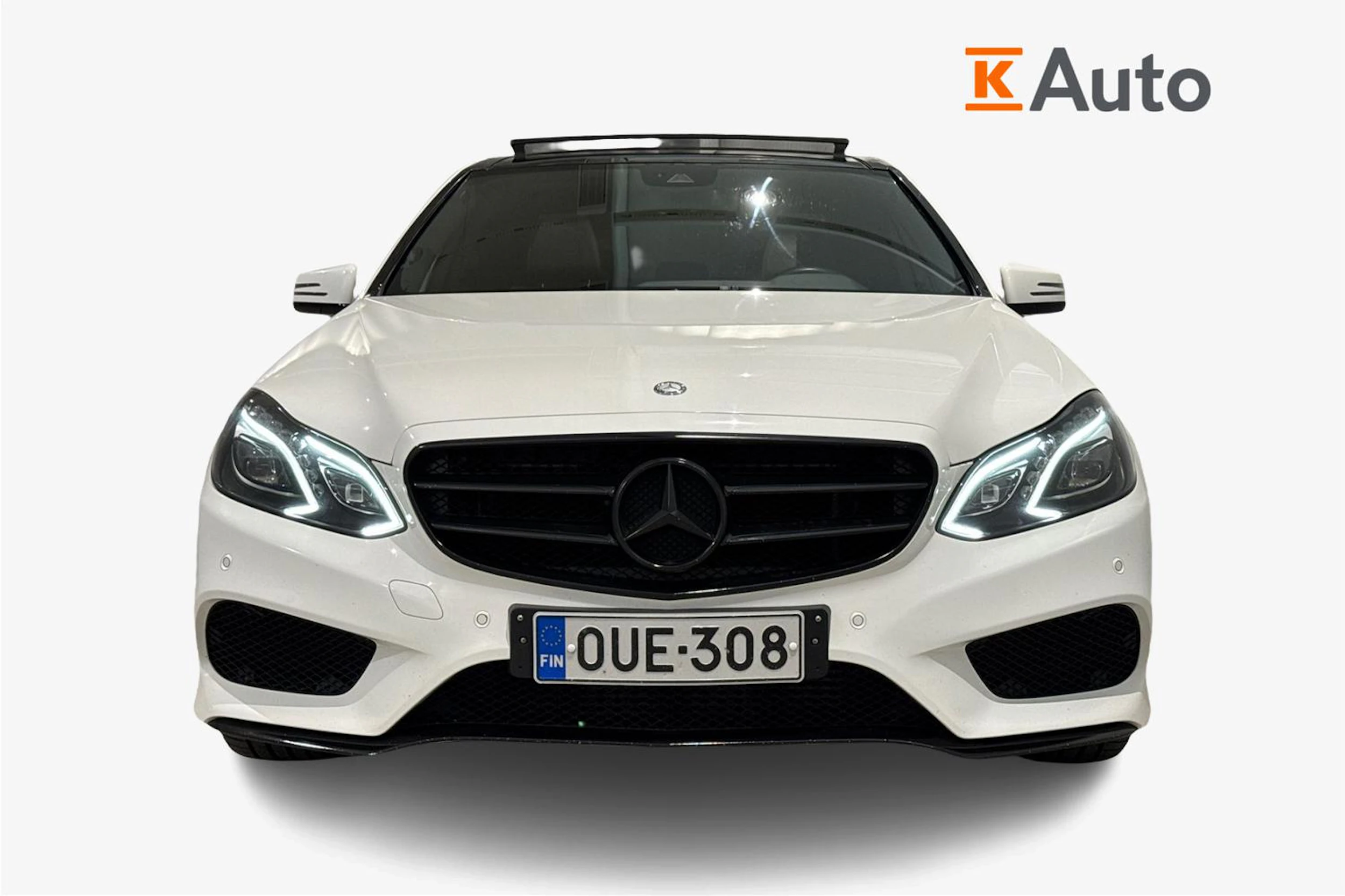 valkoinen Mercedes-Benz E 2013 kuva 5.