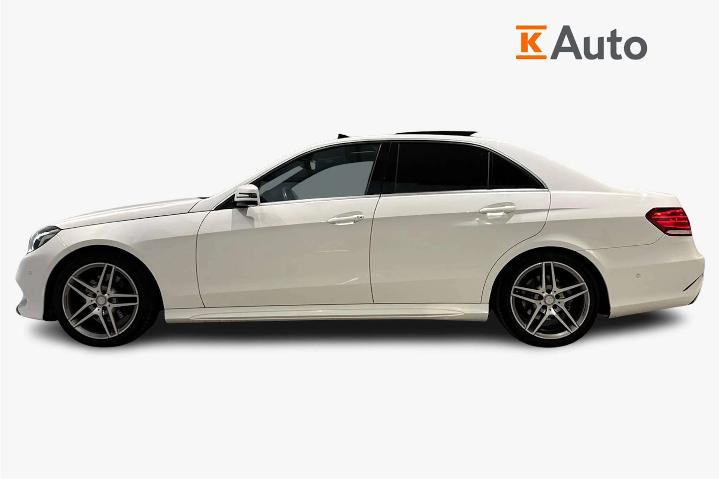 valkoinen Mercedes-Benz E 2013 kuva 7.