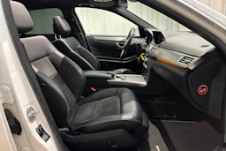 valkoinen Mercedes-Benz E 2013 kuva 19.