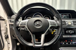 valkoinen Mercedes-Benz E 2013 kuva 21.