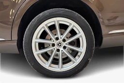 ruskea (beige) Mercedes-Benz E 2013 kuva 12.