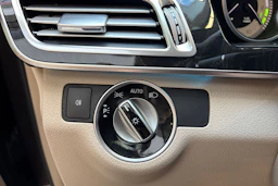 ruskea (beige) Mercedes-Benz E 2013 kuva 19.