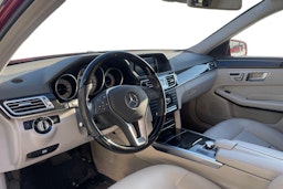 punainen Mercedes-Benz E 2013 kuva 3.