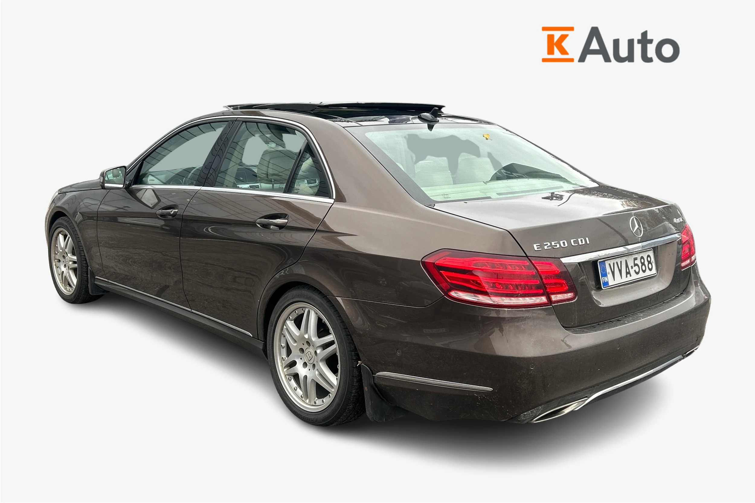 ruskea (beige) Mercedes-Benz E 2013 kuva 2.
