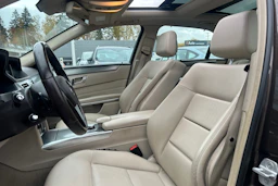 ruskea (beige) Mercedes-Benz E 2013 kuva 4.