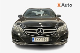 Musta Mercedes-Benz E 2013 kuva 4.