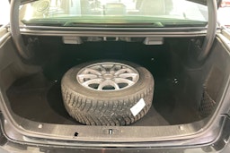 Musta Mercedes-Benz E 2013 kuva 11.