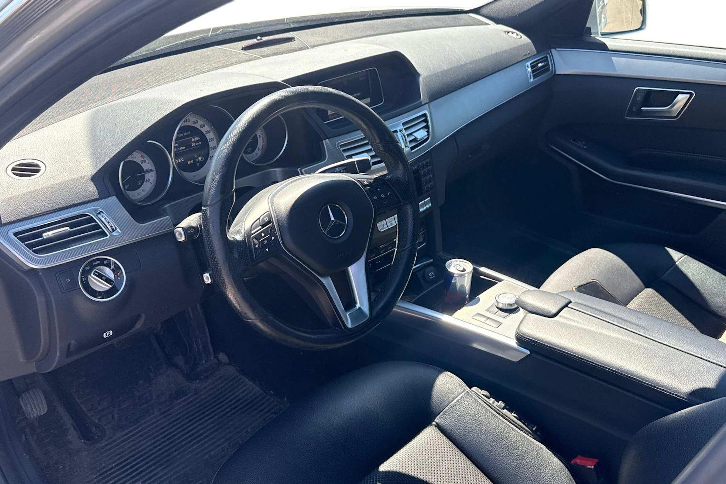 harmaa Mercedes-Benz E 2014 kuva 3.