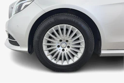 harmaa Mercedes-Benz E 2014 kuva 12.