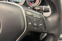 harmaa Mercedes-Benz E 2014 kuva 23.