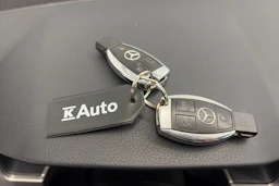 harmaa Mercedes-Benz E 2014 kuva 29.