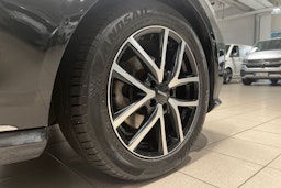 Musta Mercedes-Benz E 2014 kuva 11.