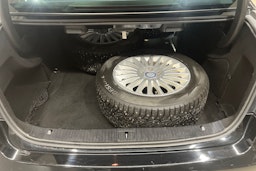 Musta Mercedes-Benz E 2014 kuva 17.