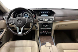 musta Mercedes-Benz E 2014 kuva 7.