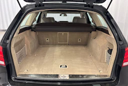 musta Mercedes-Benz E 2014 kuva 12.