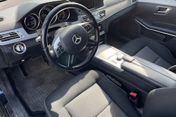 musta Mercedes-Benz E 2014 kuva 3.