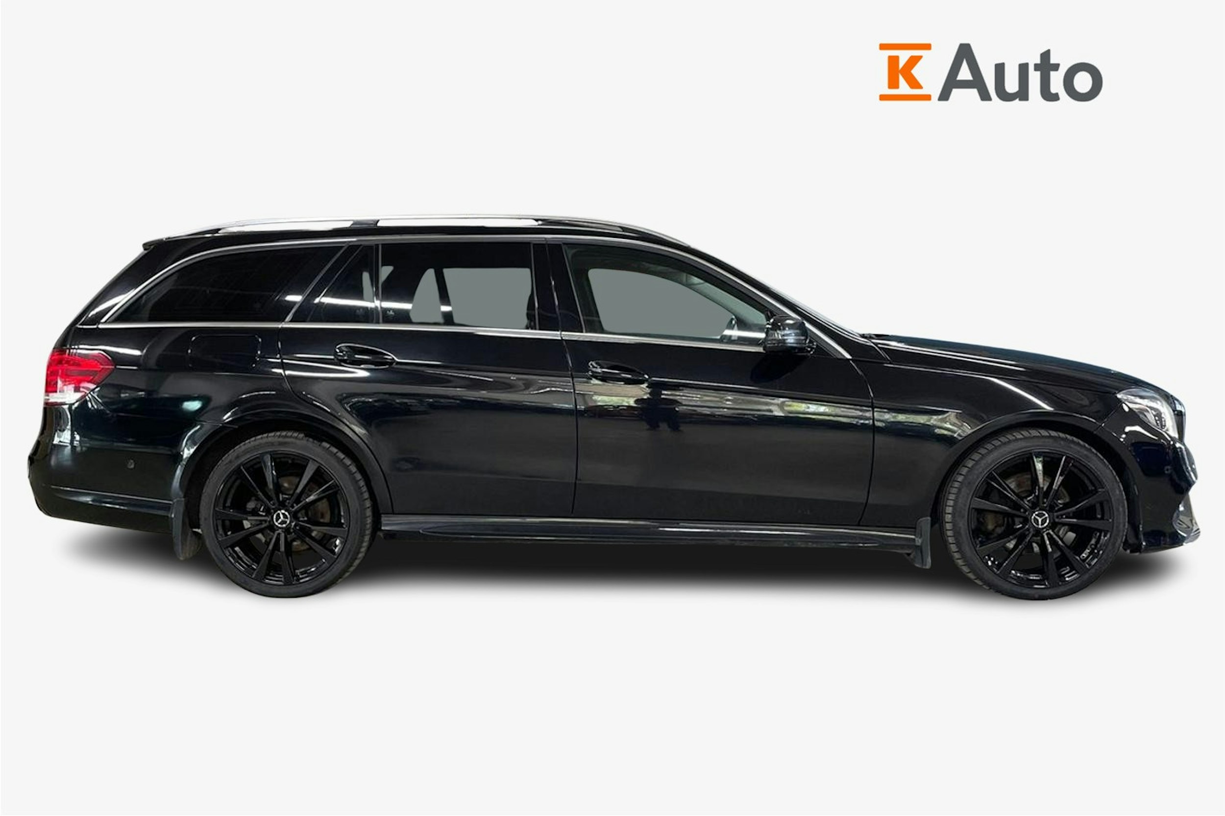musta Mercedes-Benz E 2014 kuva 6.