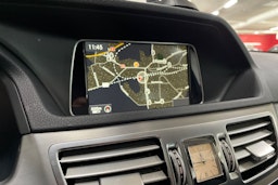 musta Mercedes-Benz E 2014 kuva 20.