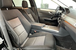 musta Mercedes-Benz E 2014 kuva 27.