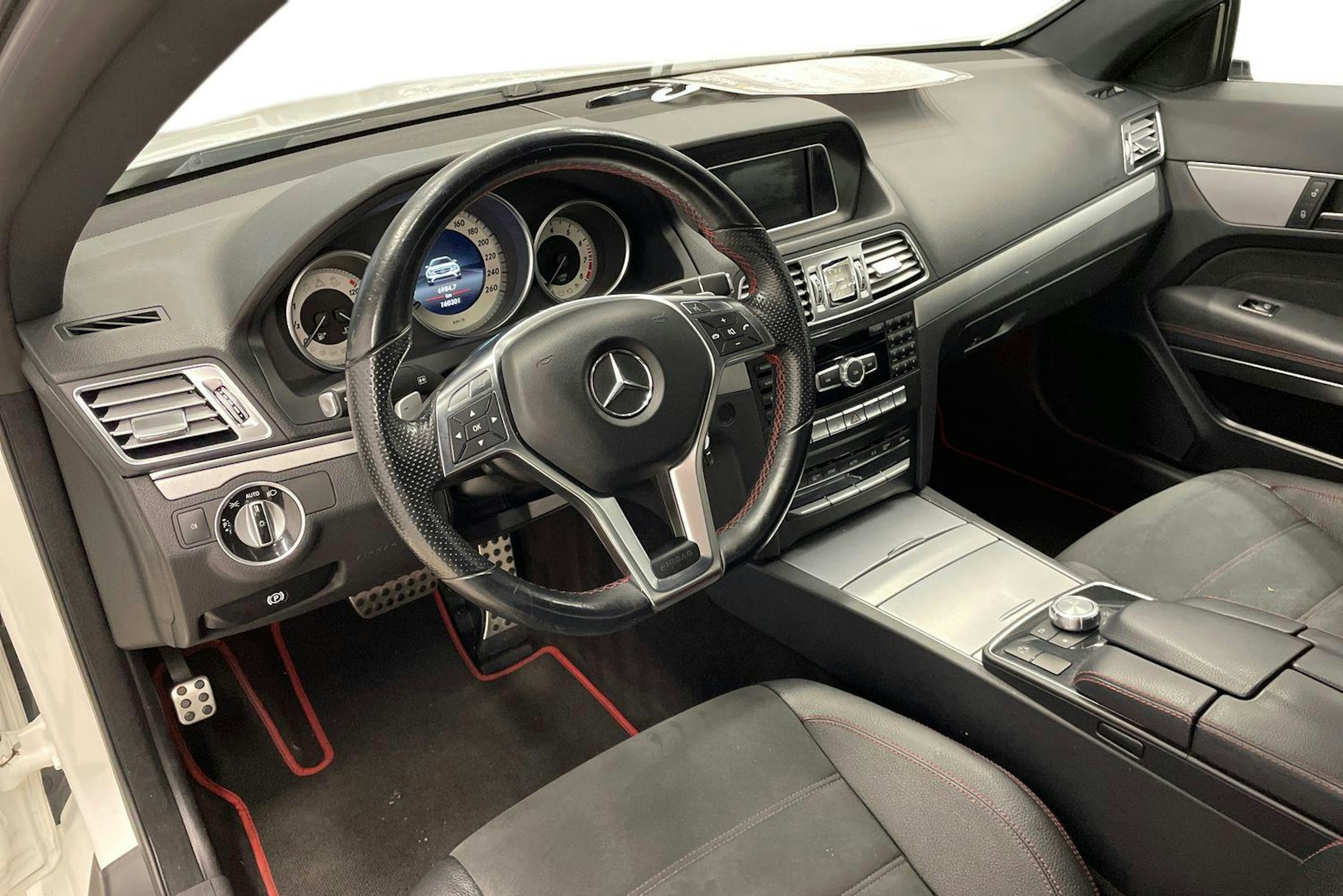 Valkoinen Mercedes-Benz E 2014 kuva 6.