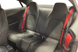 Valkoinen Mercedes-Benz E 2014 kuva 8.