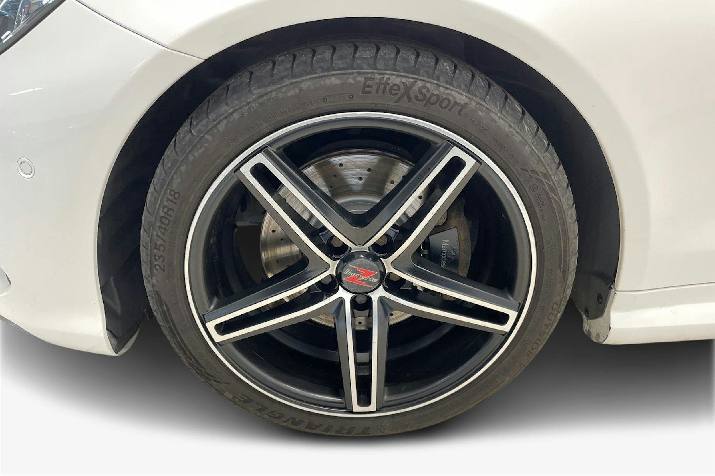 Valkoinen Mercedes-Benz E 2014 kuva 9.