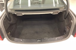 Valkoinen Mercedes-Benz E 2014 kuva 19.