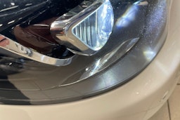 Valkoinen Mercedes-Benz E 2014 kuva 27.