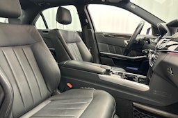 sininen Mercedes-Benz E 2014 kuva 12.